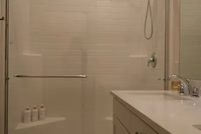 Image de Spacious 4-bedroom house in peaceful area for monthly stays