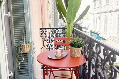 Image de Suite Palais des Festivals & Croisette 1 min