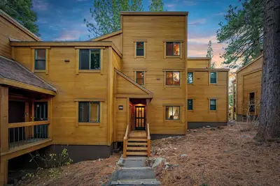 Image de Cozy Northstar Cabin • Minutes to Skiing + Trails + Town | Alpine Bend