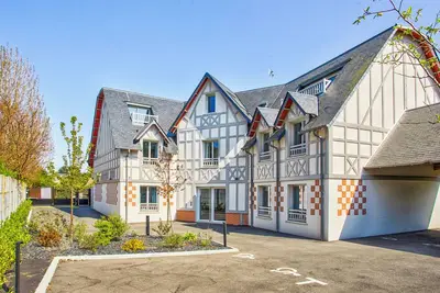 Image de Studio 21- Appt 5- L'Amour et les Forêts -Tourgéville à quelques pas de la plage