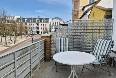 Image de Vacation apartment with lighthouse view in Warnemünde for up to 4 guests.