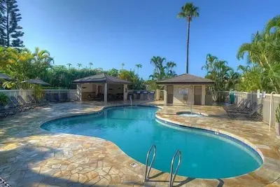Image de 2 Bd / 2 Bath across from Ocean and Beach - Maui Banyan G101