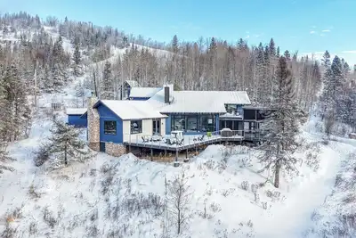 Image de Blue House - Lake Superior Views - Lutsen, Mn - Cascade Vacation Rentals