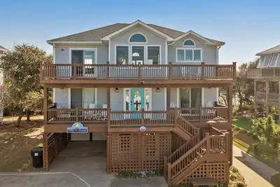 Image de Sea of Grace: Hot Tub | Game Room | Community Pool