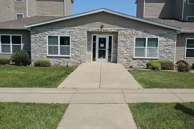 4 bed 2 bath Luxury Suite