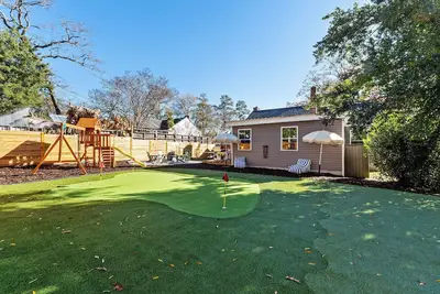 Image de New! The Green - MiniGolf+PingPong+Games+Firepit in Augusta, Ga