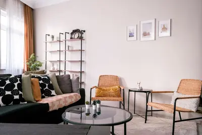 Image de Stylish Flat w/ Balcony – 5 Mins from Taksim Square