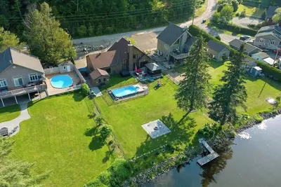 Image de Piscine*Spa*Golf* Chalet familial au Lac de l'Argile