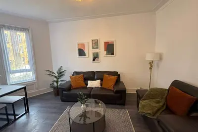 Image de 2br Flat • Parking • Near Glasgow Green & Parks