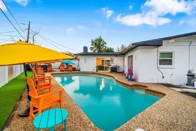 Image de Cape Vista Estate, Pool near Anna Maria w/ Hot Tub