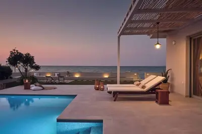 Image de 3br Sea-View Villa • Pool • Near the Beach