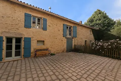 Image de Spacious, charming, well equipped house surrounded by picturesque villages.