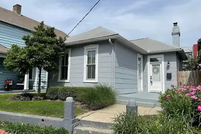 Image de Beautiful 2-bedroom bungalow style home in Italian Village