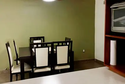 Image de Casa Jardines Slw, an ideal house for families or companies!