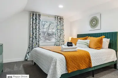 Image de The Green Door House~Great Location~ Pet Friendly