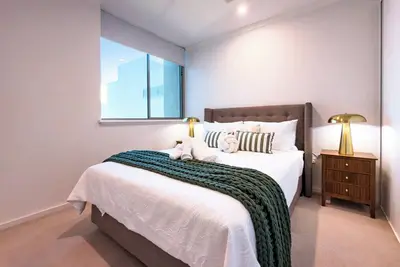 Image de Stylish, bright 2-bedroom apartment with Ac in welcoming West Perth- Perth Cbd