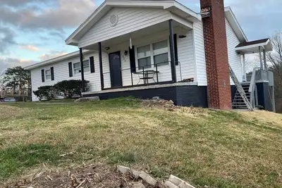 Image de Cozy 3-bedroom house in delightful LaFollette with Ac