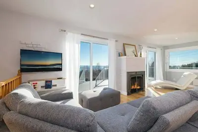 Image de Nid perché sur le Saint Laurent