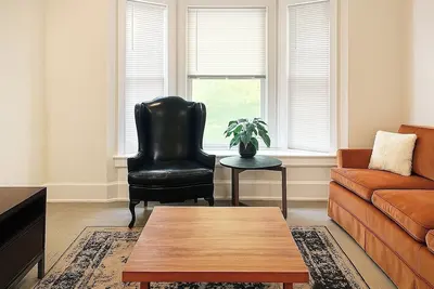 Image de Detroit North End 6br | Pets, WiFi, Parking