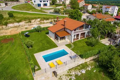 Image de Maison pour la famille avec la piscine Visnjan, Sredisnja Istra (K-25049)