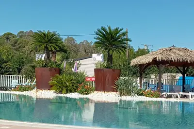 Image de Mobil Home 40m2 Tout Confort \nA FRÉJUS Dans Un Camping 4 *\nPLAGE A 10 Mn