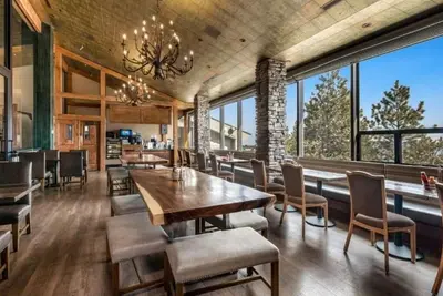 Image de Two Kitchen-Equipped Villa w/ Pools, Sauna, Sports Courts & On-Site Dining