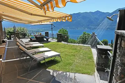 Image de Maison de vacances avec une belle vue panoramique à 180°, sauna en tonneau indép