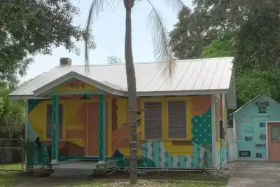 Image de Bitchin’ Beach House 2br Coastal Home w/ Large Yard