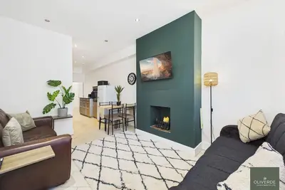 Image de Urban Central 2-Br Retreat - Work | Leisure | Great Transport Links