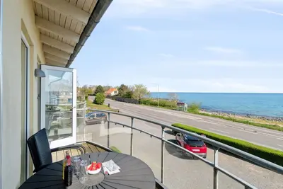 Image de \"Juna\" - 50m from the sea by Interhome