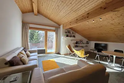 Image de Appartement penthouse spacieux et confortable dans la maison Vallesia