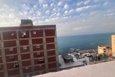 Image de Spacious 3-bedroom steps from sea apartment in fantastic Alexandria with Ac