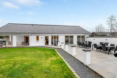 \"Synne\" - 350m from the sea by Interhome