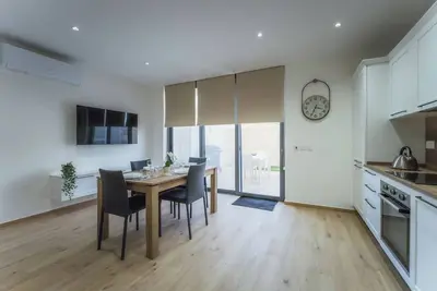 Image de Xlendi Apartment with Bbq | Close to the Bay