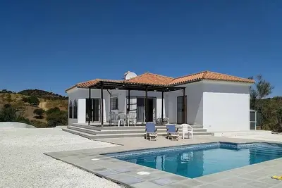 Image de Casita à la campagne avec piscine, près de Málaga