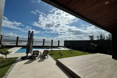 OceanView Ndayane : Sénégal – Luxury Seafront Villa