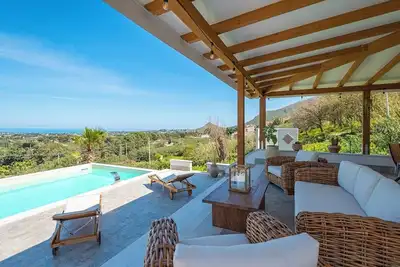 Bellacosa Villa with Private Pool and View