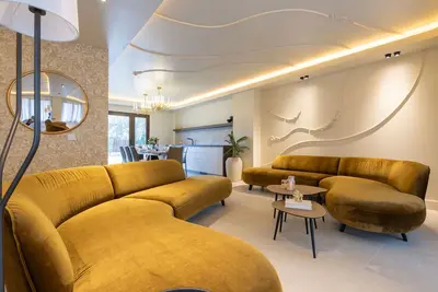 Les Villas Privilege – Harry