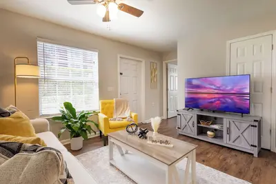 Image de Cozy Apartment in a Prime Location, 1 mile to Fsu