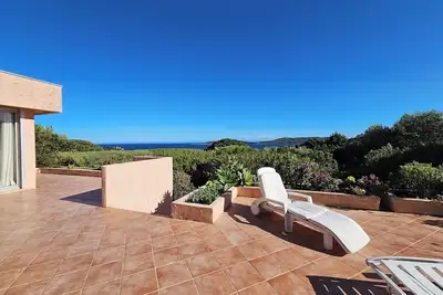 Image de Maison de vacances dans le domaine privé de Cala Rossa, golf de Porto-Vecchio