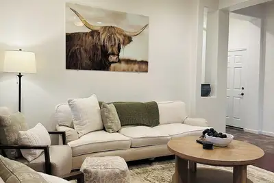 Image de Estrella Mountain Oasis w/ Pool & Hot Tub