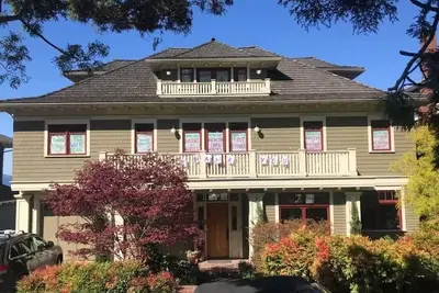 Image de Stunning Home, Sweeping Views, Rooftop Hot Tub, 5 bedroom, 3. 5 bathrooms