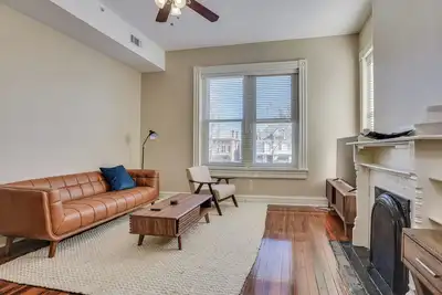 Image de Modern Luxury Apartment located in Downtown Augusta