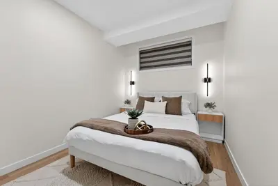 Image de Neutral Oasis - 15 mins to Dt + Coffee Bar + Games