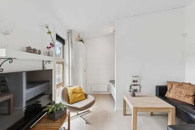 Image de Bright holiday home near beach and pool