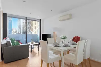 Image de Central 2br Apt by Melbourne Central, City Views