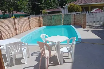 Image de Calm House: House with pool, 5 minutes from Santinho Beach.