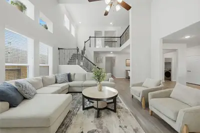 Image de Perfect 4-bedroom house with Ac in enjoyable Cypress neighborhood