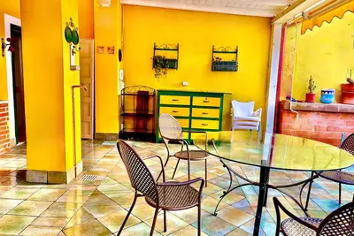 Image de Historic center with private Garden and 5 minutes drive to the sea. Total relaxation!