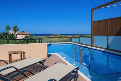 Image de Corali Villa Iv - Seaview, Pool & 450m to Beach